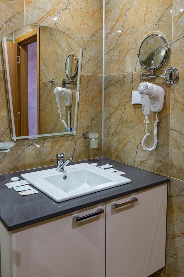 Хотел Ариел / Hotel Ariel Mizara Eksteriør billede