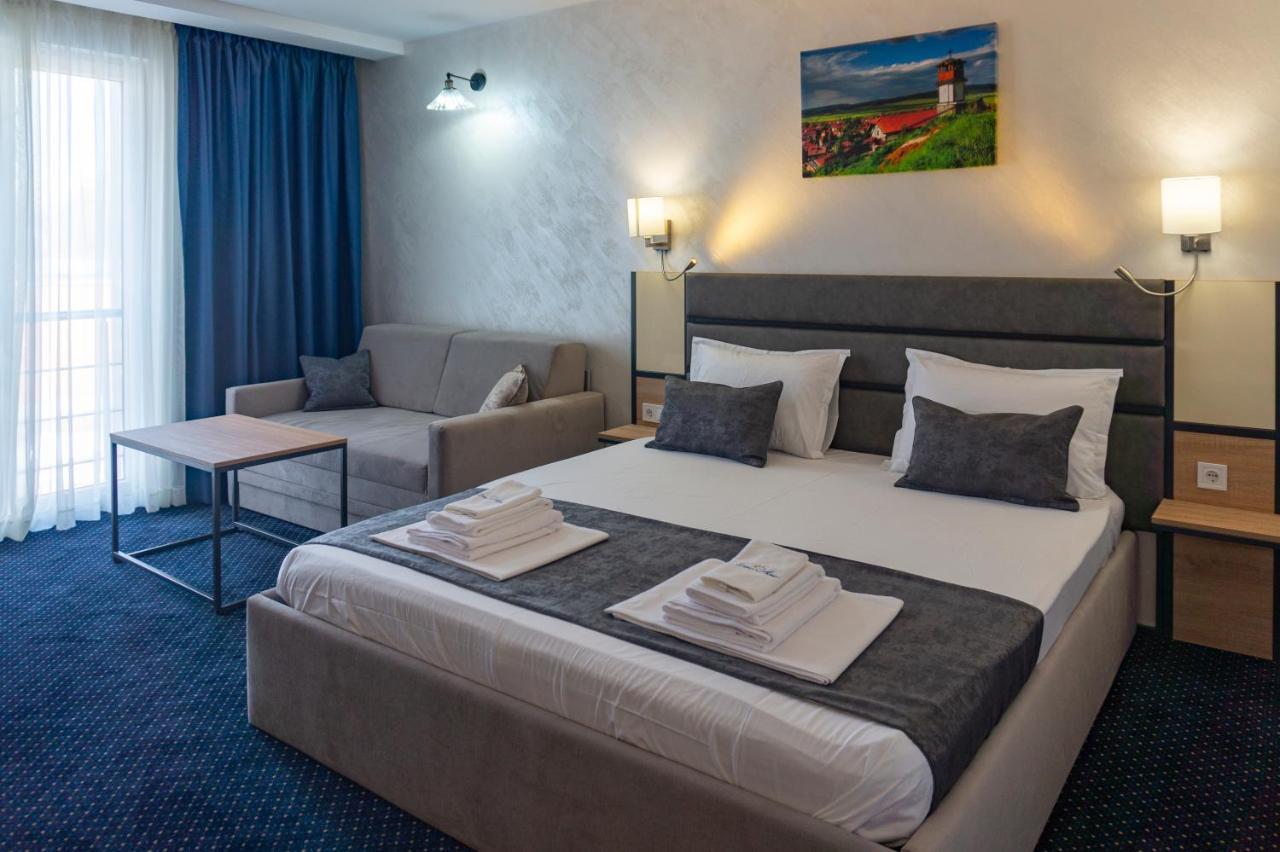 Хотел Ариел / Hotel Ariel Mizara Eksteriør billede